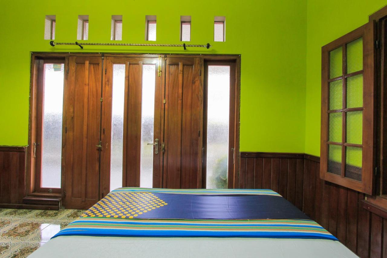 Spot On 2490 Griya Kencana Homestay 바뉴왕기 외부 사진